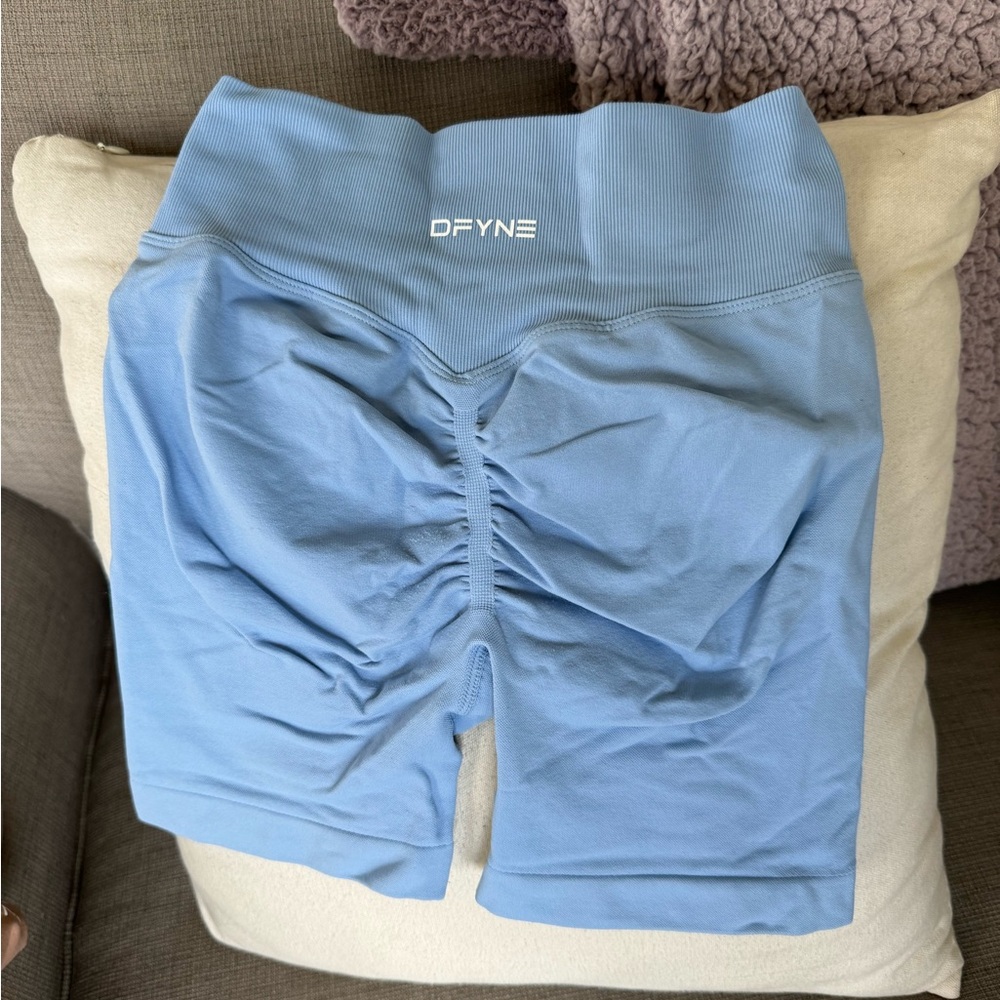 Dfyne Dynamic Shorts Size XS
